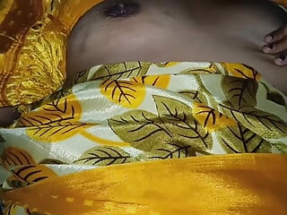 Telugu wife and husband sex with saree at night time