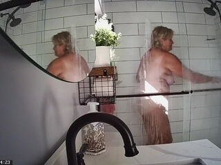 Joanne Tanner a Real Teacher Caught In the Shower