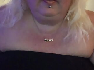 BlancaGirlBBW titty play while smoking